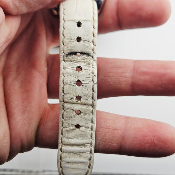 Fossil Women's Cracked Floral Crystal Dial Watch Silver Tone White Leather Band - Picture 8 of 9